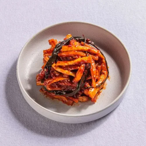 Seasoned Dried Radish Slices 무말랭이 8kg (17.6lbs.)