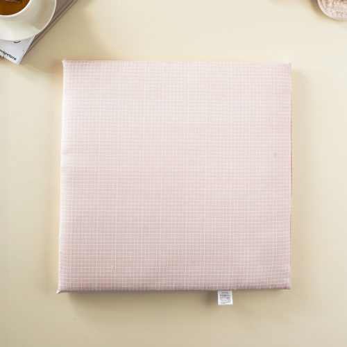 체크 패턴 스펀지 사각 방석 40 X 40 cm 베이지